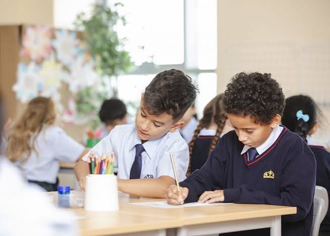 Abu Dhabi School Fees Can Be Paid in 3 to 10 Instalments Under ADEK Rules