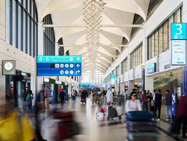 Dubai Customs Speeds Up Airport Clearance as Residents Return From Summer Holidays
