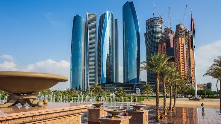 Dubai vs Abu Dhabi: Cost of Living, Jobs and Lifestyle Compared in 2026 — photo 2 Dubai vs Abu Dhabi: Cost of Living, Jobs and Lifestyle Compared in 2026 — photo 2