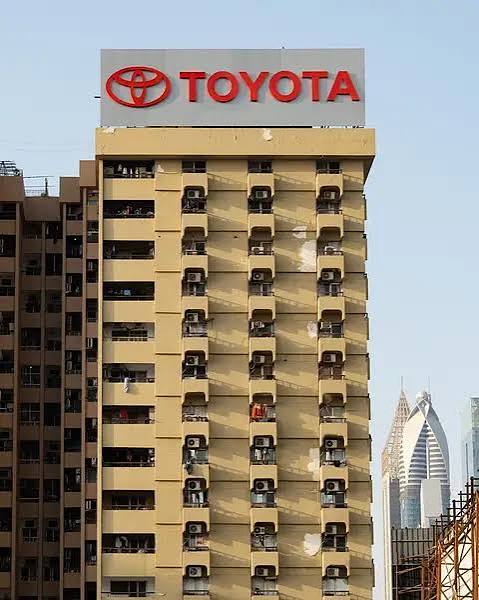 Power Cuts Drive Tenant Exits at Dubai’s Iconic Toyota Building Ahead of 2027 Demolition